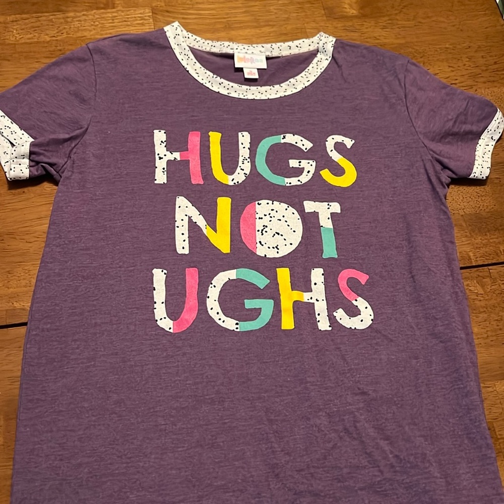 Lularoe liv tee. Size small.